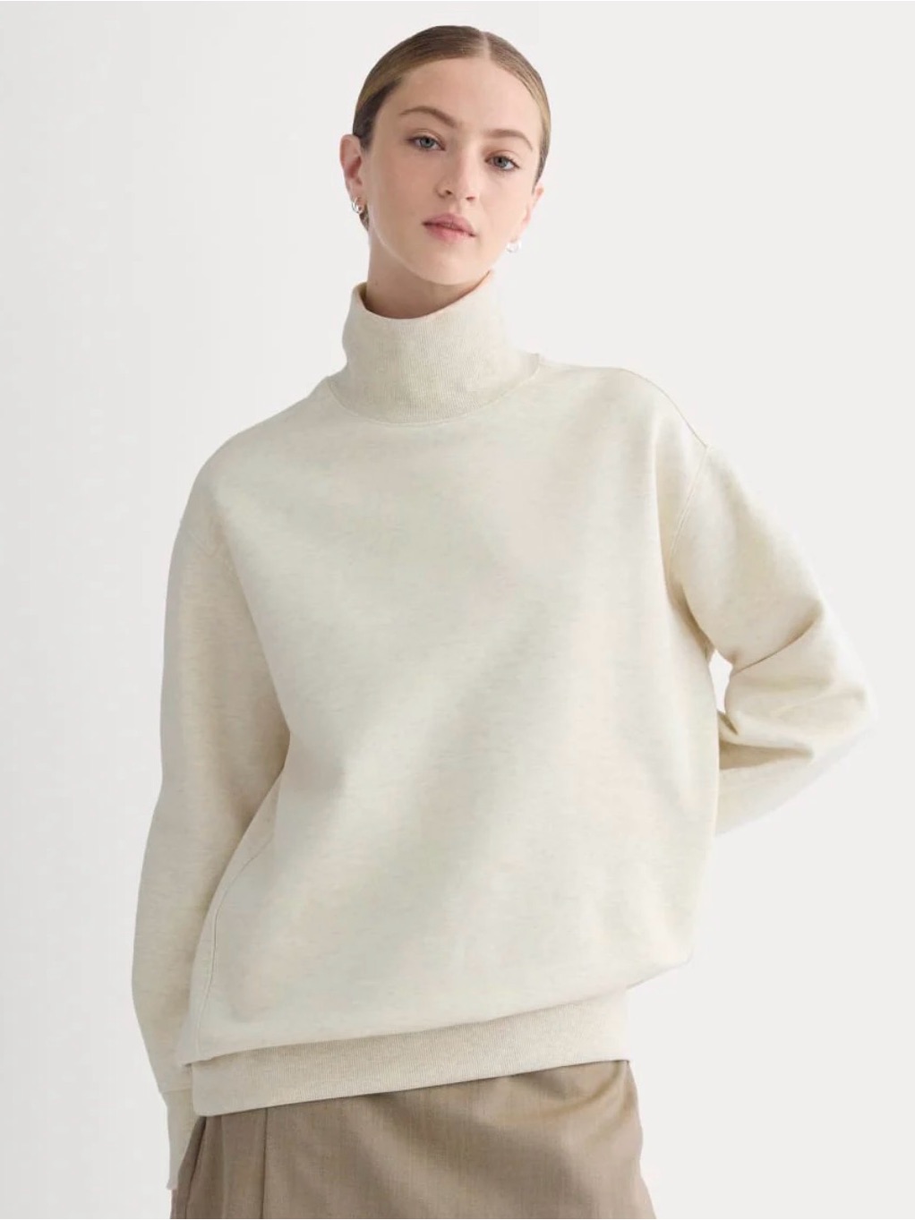 Everlane Cream Turtleneck Pullover Sweater